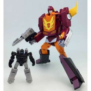 Takaratomy Transformers Masterpiece MP-40 Hot Rodimus Targetmaster + Metal Coin