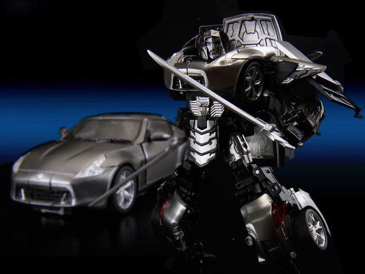 Takaratomy Transformers Alternity A-02 Nissan Fairlady Z Megatron (Premium Blade Silver)