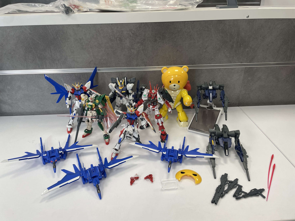 Bandai Gunpla High Grade 1/144 Lotto Gundam Build Fighter x 11(Usati)