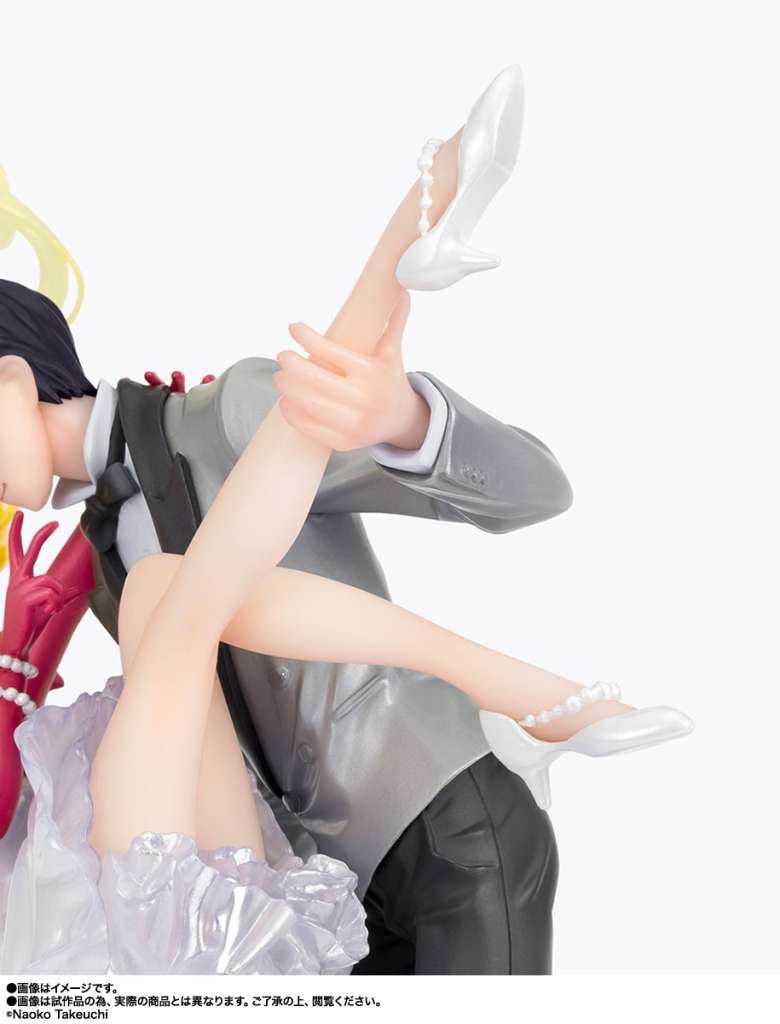Bandai Figuarts Zero Sailor Moon Usagi & Tuxedo Mask Moonlight Glow Chouette