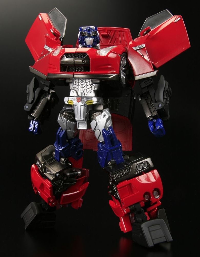 Takaratomy Transformers Alternity A-01 Nissan GT-R Convoy (Vibrant Red )