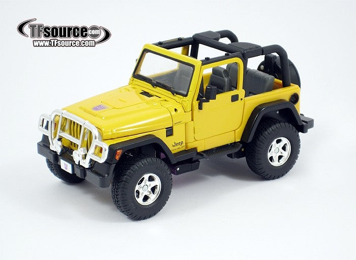 Takaratomy Transformers Binaltech BT-09 Swindle feat. Jeep Wrangler