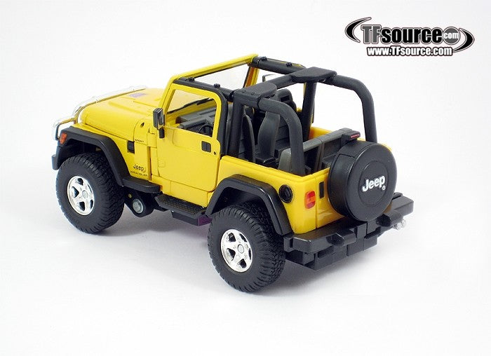 Takaratomy Transformers Binaltech BT-09 Swindle feat. Jeep Wrangler