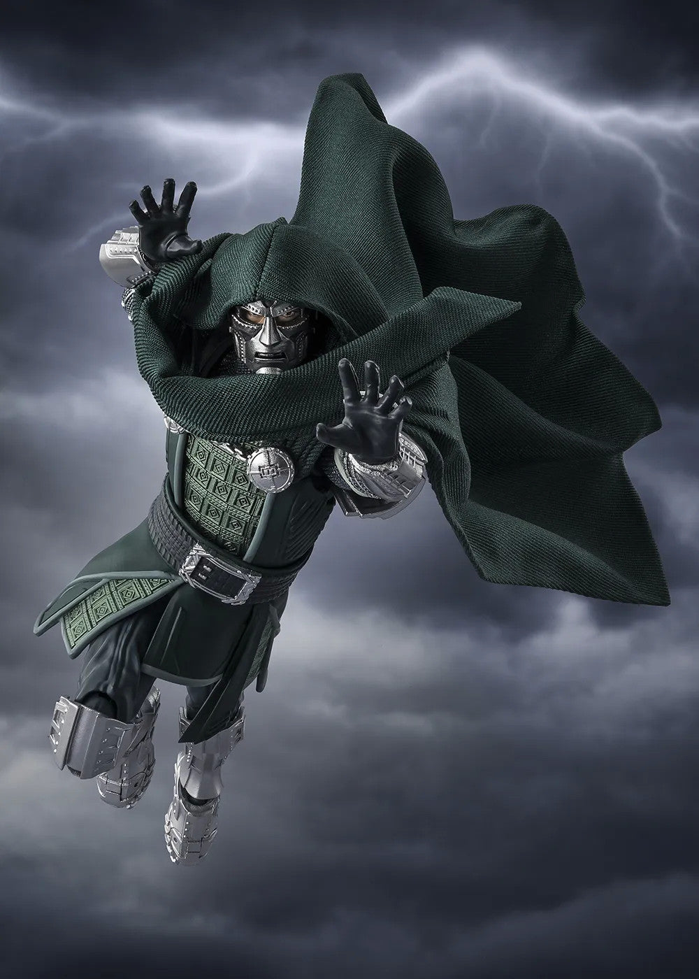 Bandai S.H.Figuarts Avengers Doomsday Doctor Doom