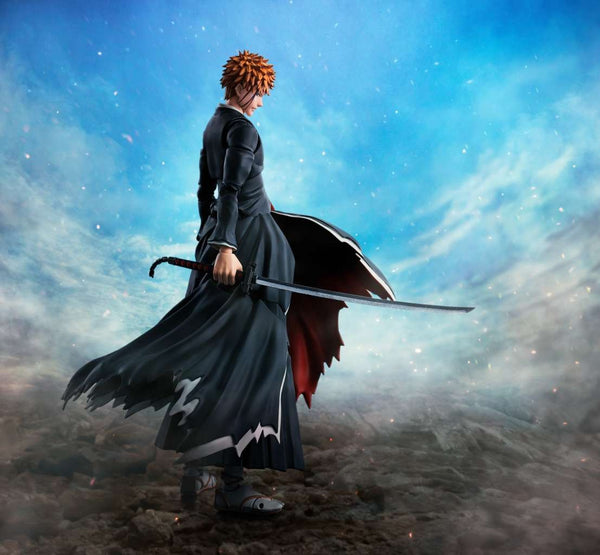 BANDAI S.H. FIGUARTS Bleach: Ichigo Kurosaki Getsugatensho
