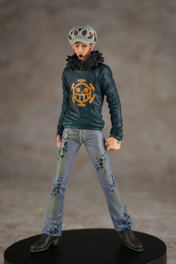 Banpresto One Piece DXF The Grandline Men Vol.22 Trafalgar Law(Scatola Aperta)